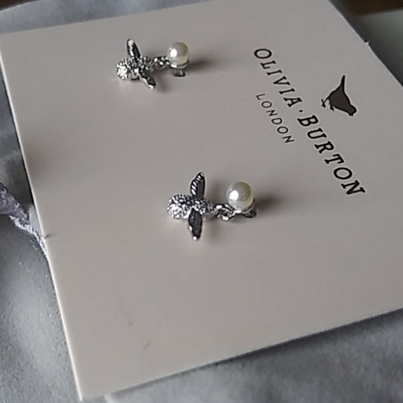 Olivia Burton Pearl Bee 🐝 Silver Earrings - Picture 2 of 5
